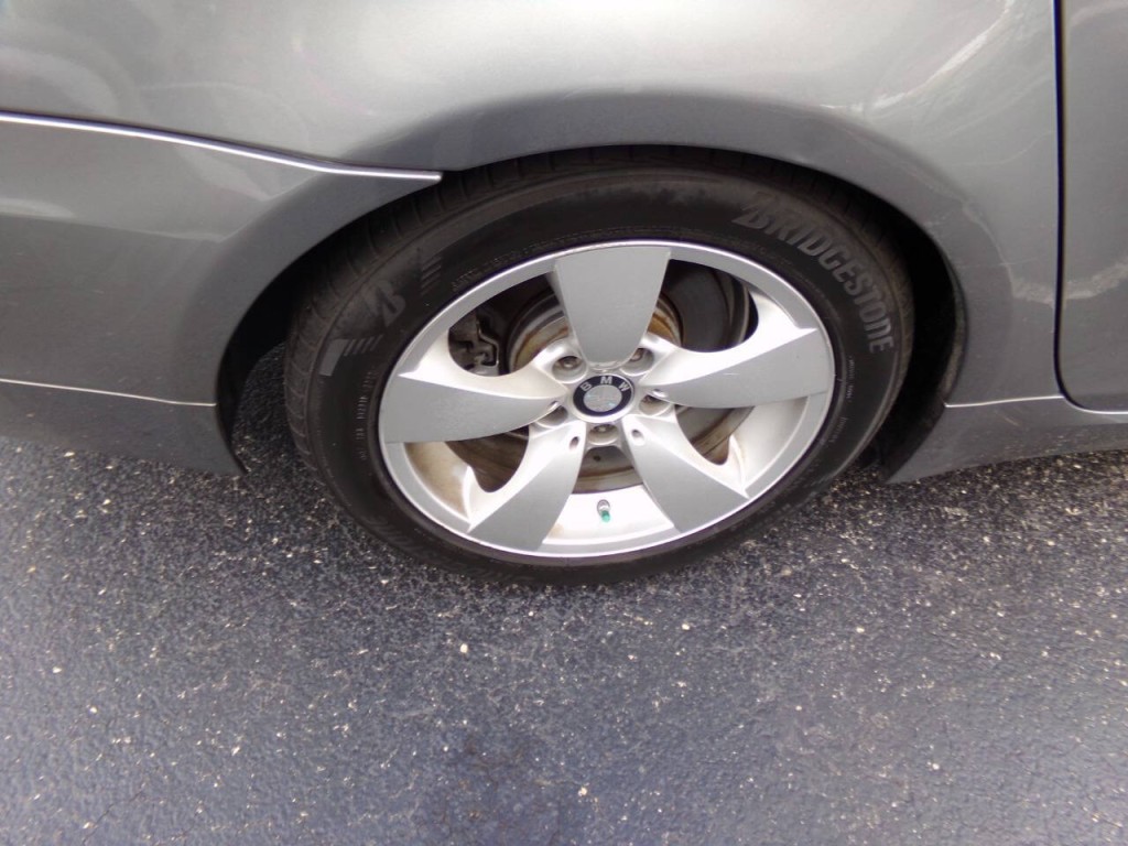 2009 BMW 5 Series Image 42