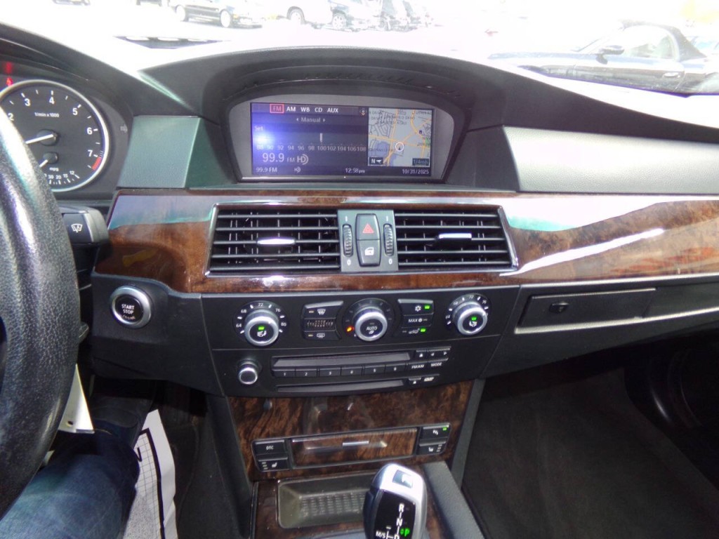 2009 BMW 5 Series Image 55