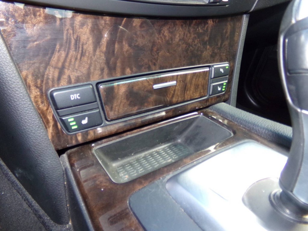 2009 BMW 5 Series Image 60