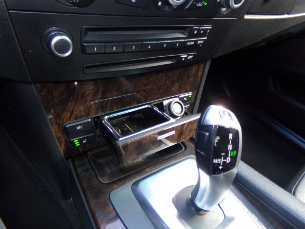 2009 BMW 5 Series Image 62