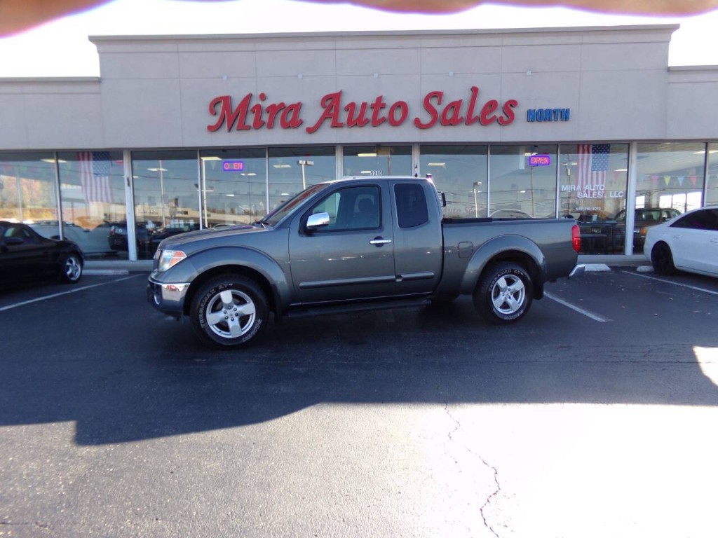 2008 Nissan Frontier Image 2