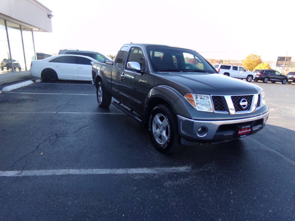 2008 Nissan Frontier Image 5
