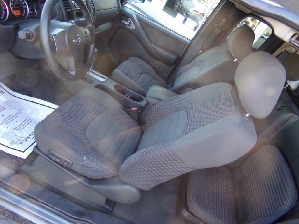 2008 Nissan Frontier Image 13