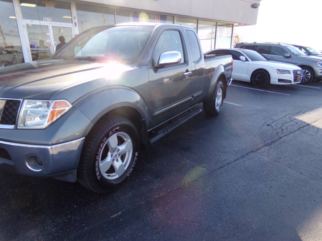 2008 Nissan Frontier Image 32