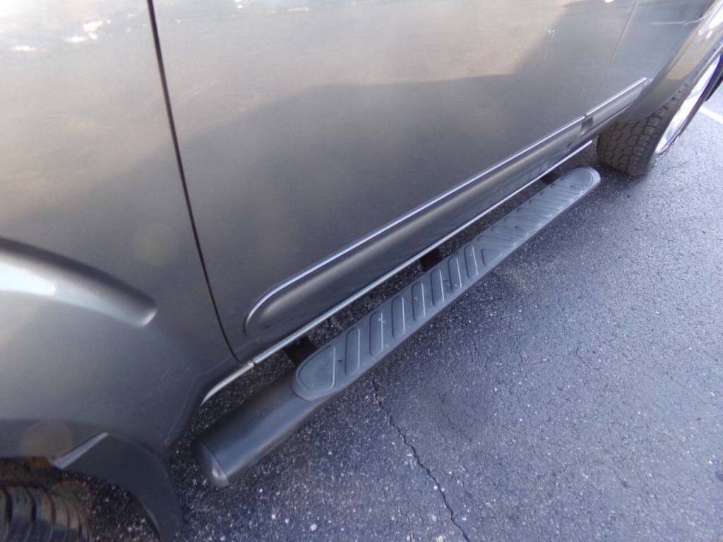 2008 Nissan Frontier Image 35