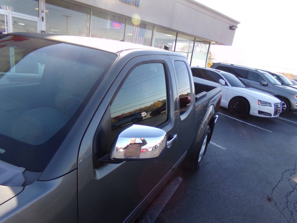 2008 Nissan Frontier Image 36