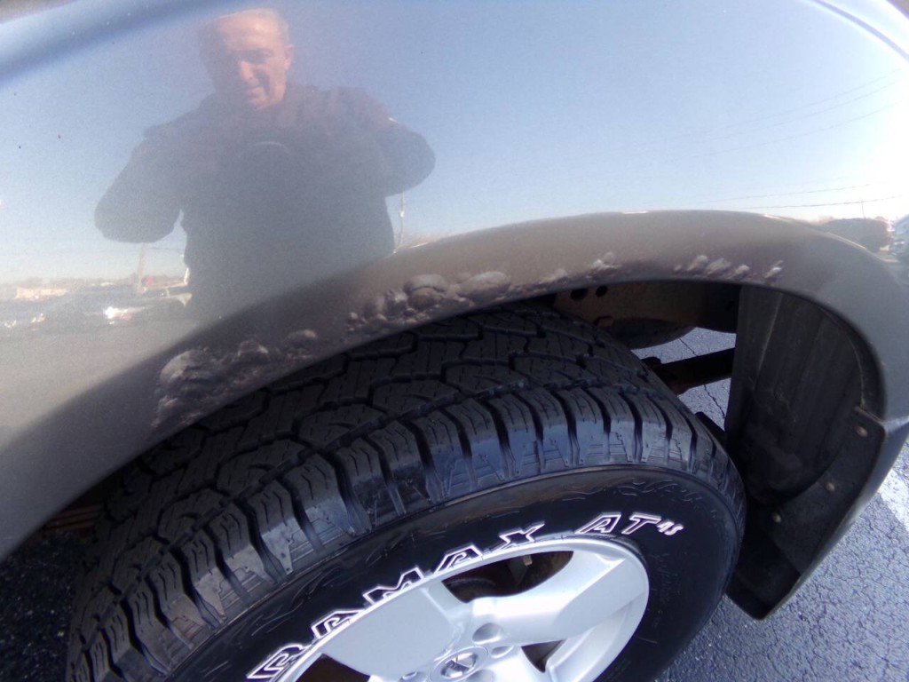 2008 Nissan Frontier Image 38