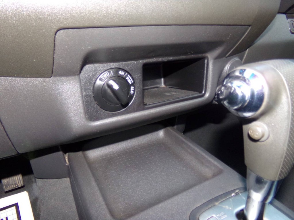 2008 Nissan Frontier Image 60