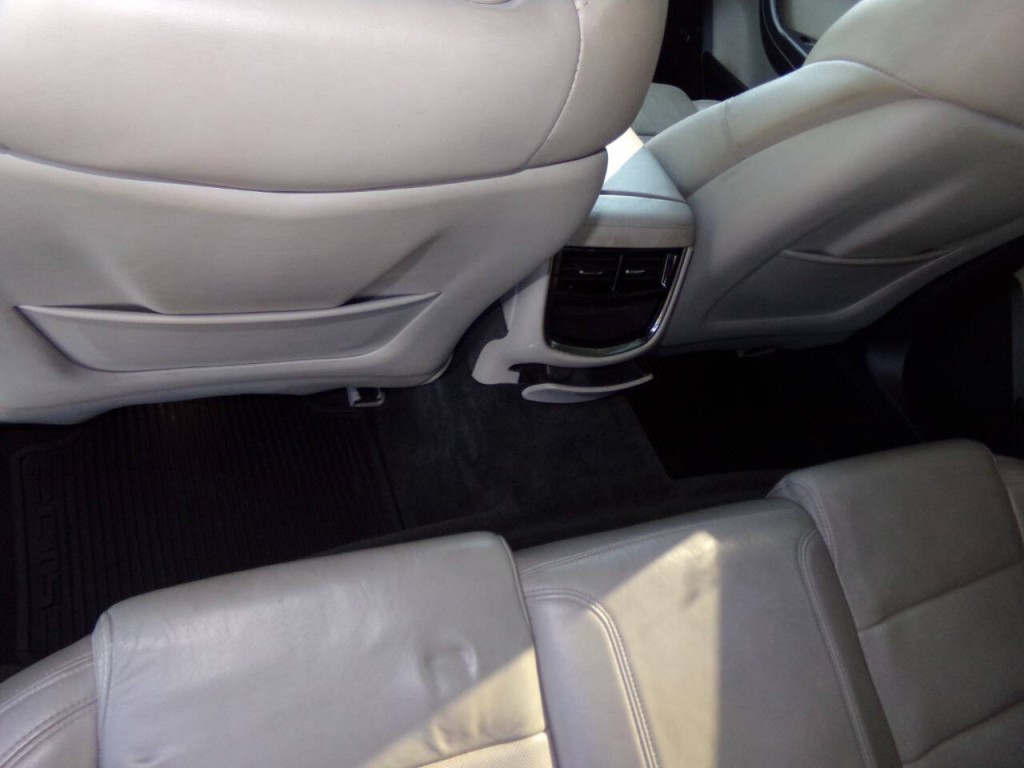 2015 Cadillac CTS Image 15