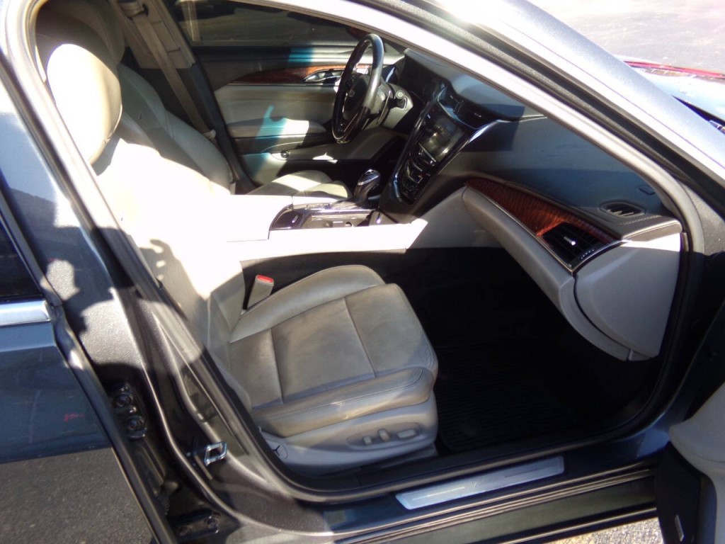 2015 Cadillac CTS Image 24