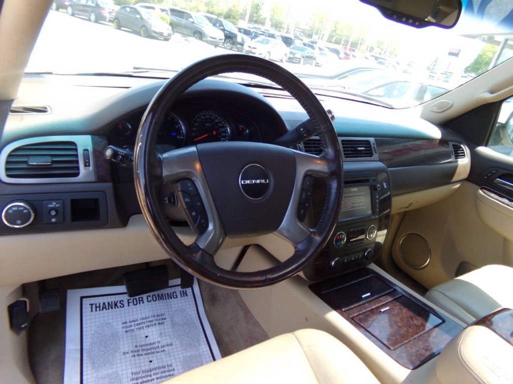 2014 GMC Yukon Image 10