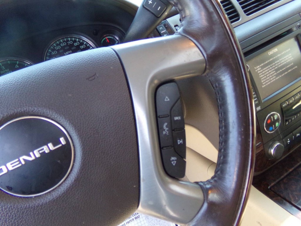 2014 GMC Yukon Image 17