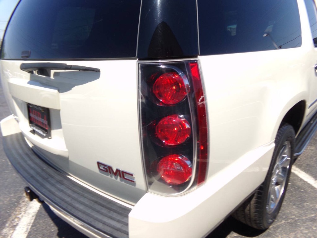 2014 GMC Yukon Image 40