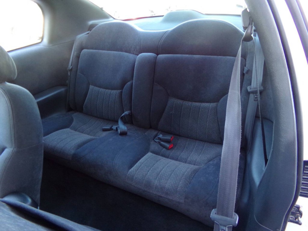 1998 Chevrolet Monte Carlo Image 11