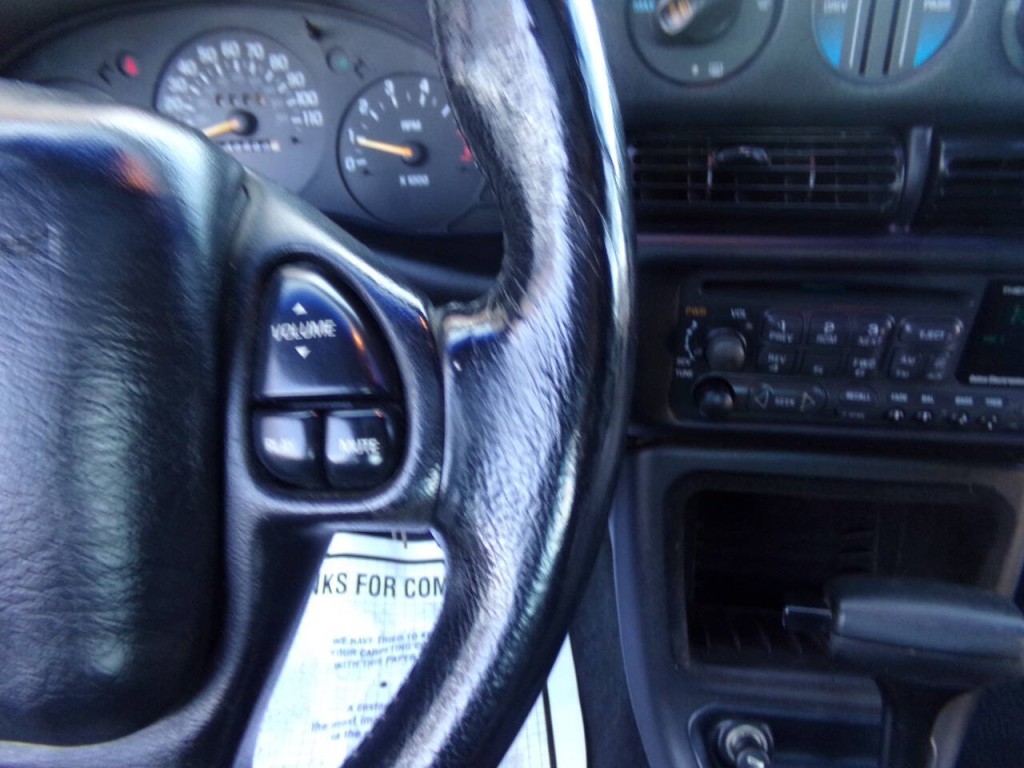 1998 Chevrolet Monte Carlo Image 30