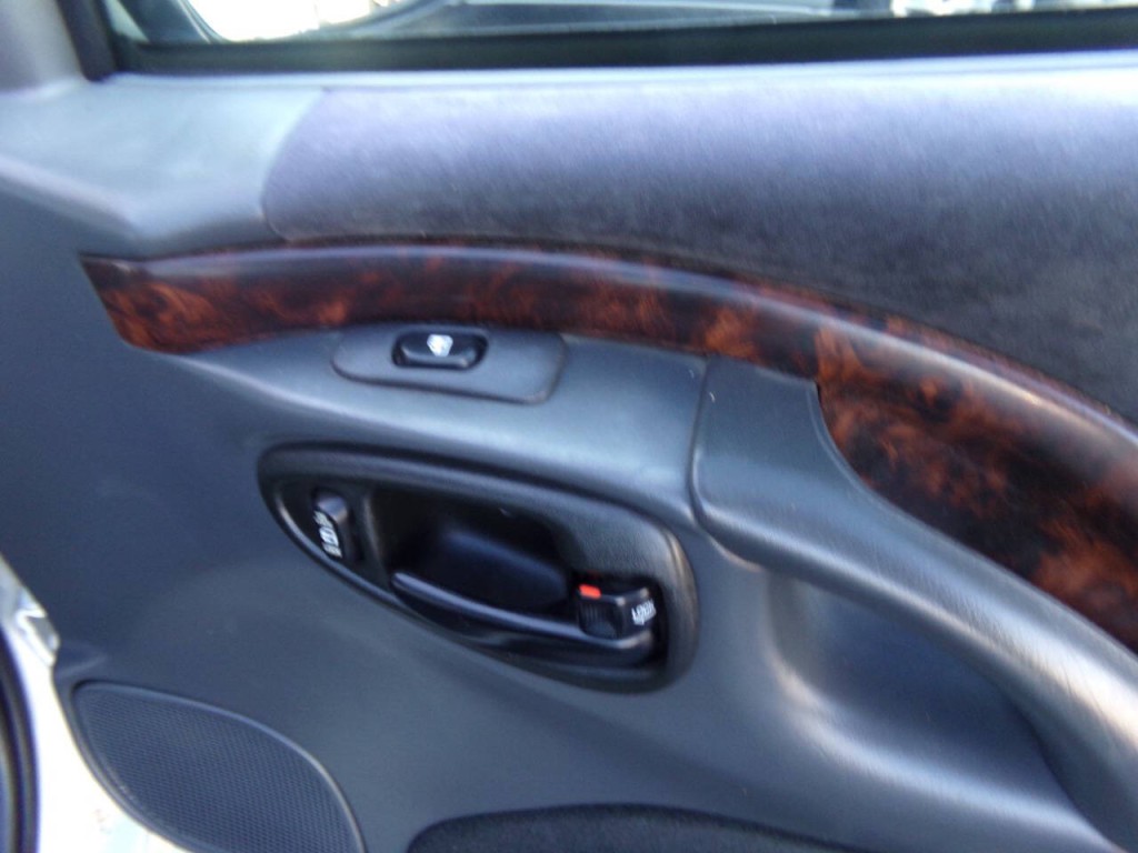 1998 Chevrolet Monte Carlo Image 34