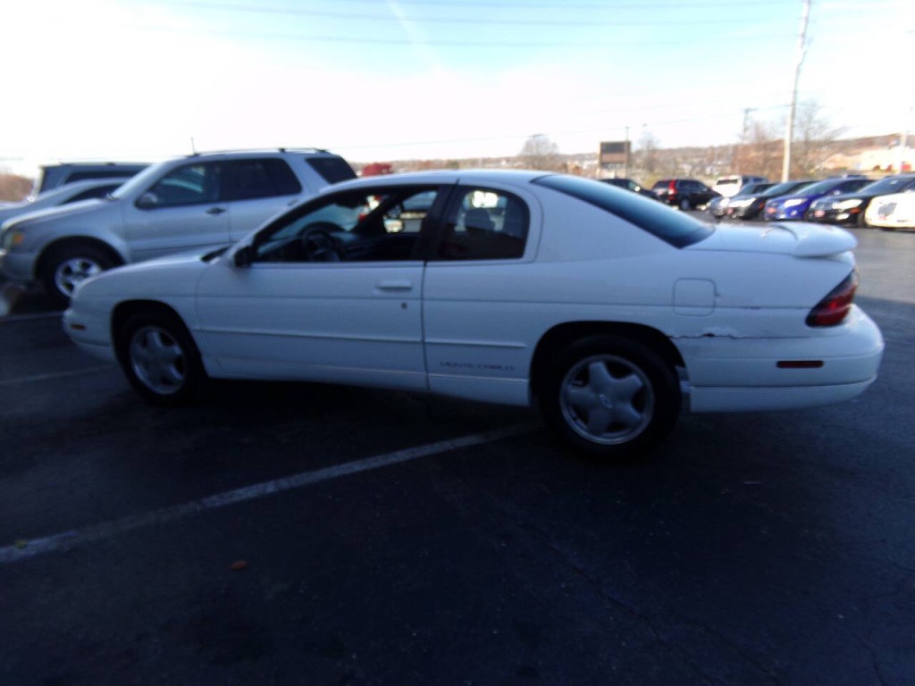 1998 Chevrolet Monte Carlo Image 46