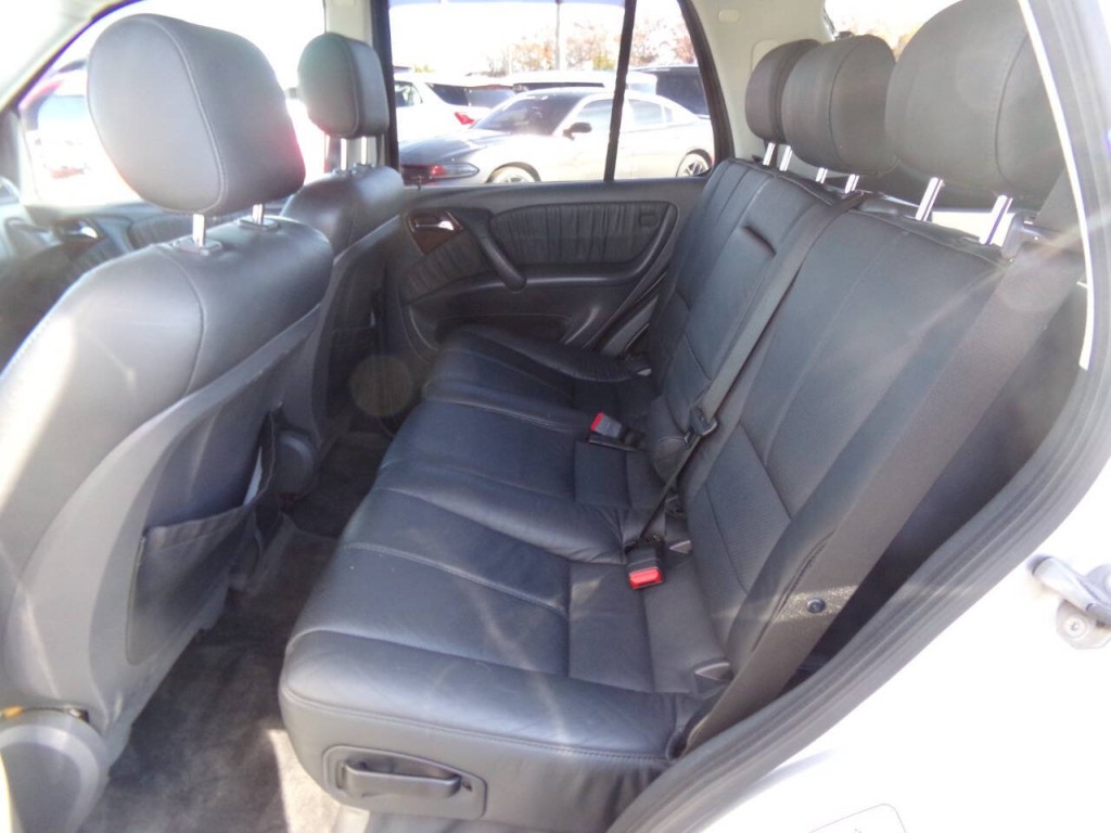 2003 Mercedes-Benz M-Class Image 7