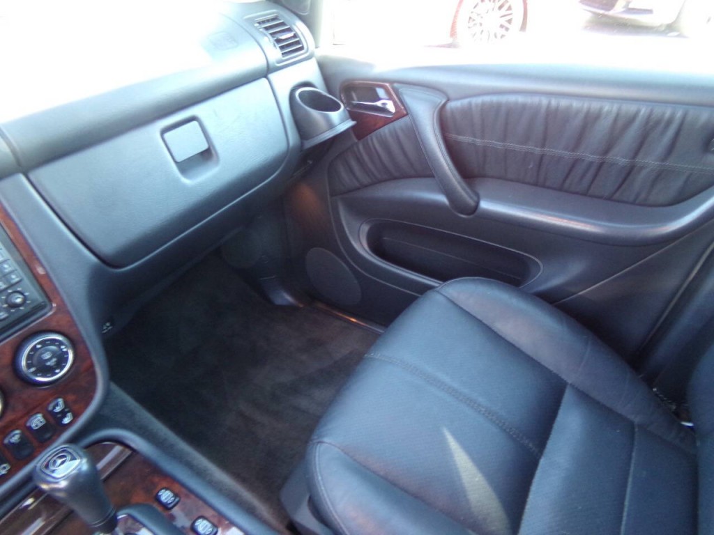 2003 Mercedes-Benz M-Class Image 40