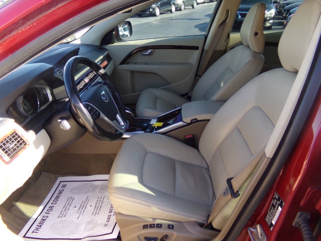 2014 Volvo XC70 Image 10