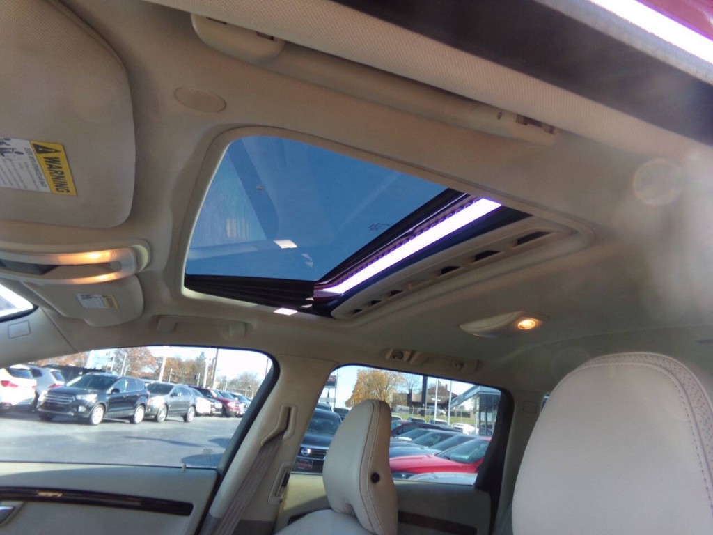 2014 Volvo XC70 Image 12