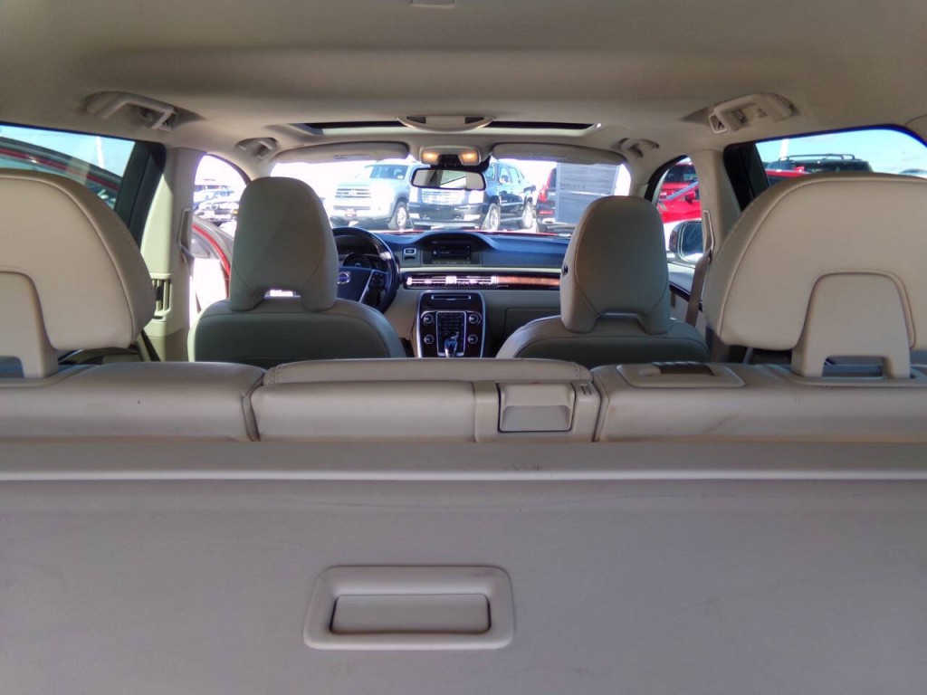 2014 Volvo XC70 Image 24
