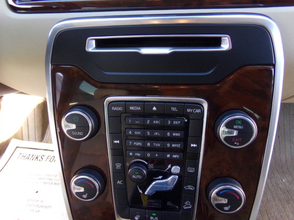 2014 Volvo XC70 Image 42