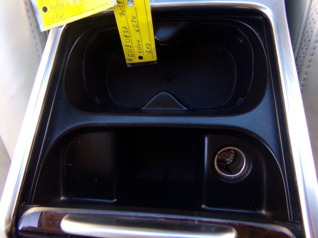 2014 Volvo XC70 Image 47