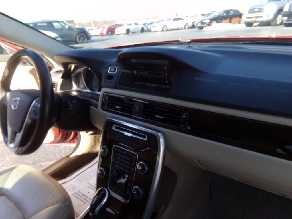 2014 Volvo XC70 Image 48