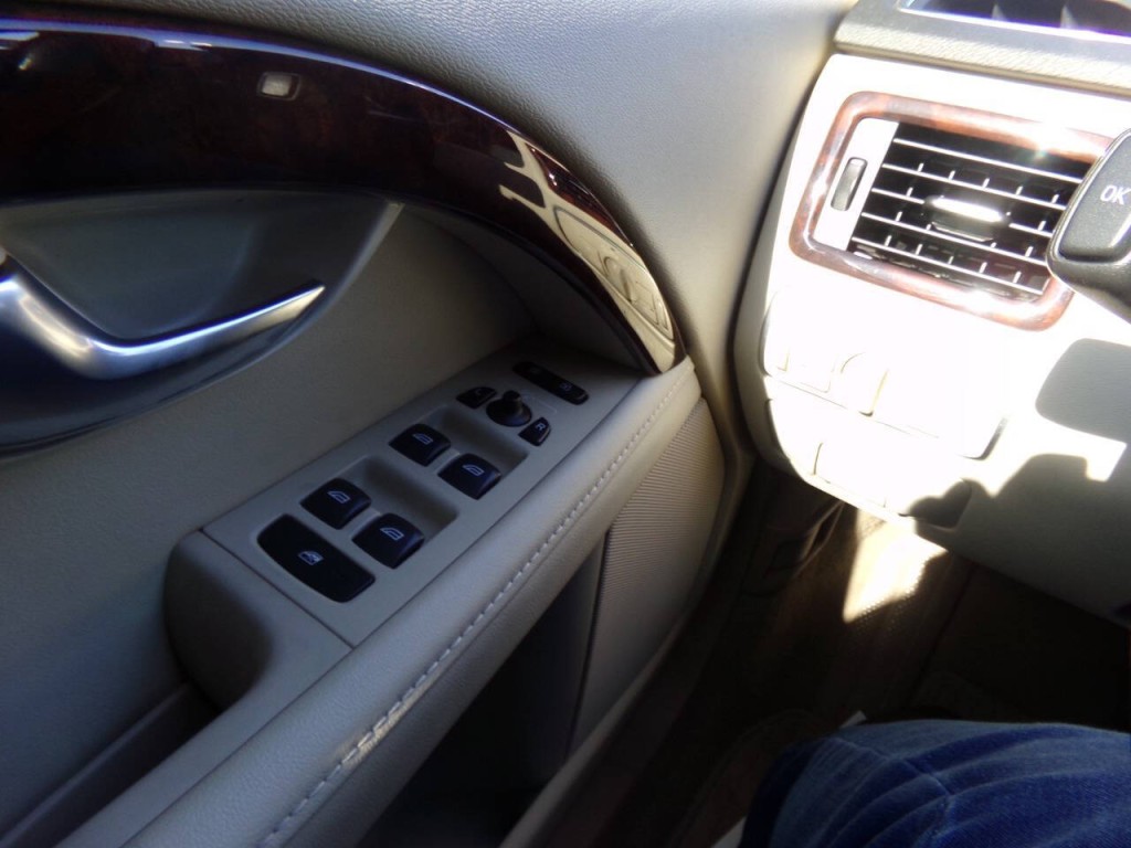 2014 Volvo XC70 Image 66