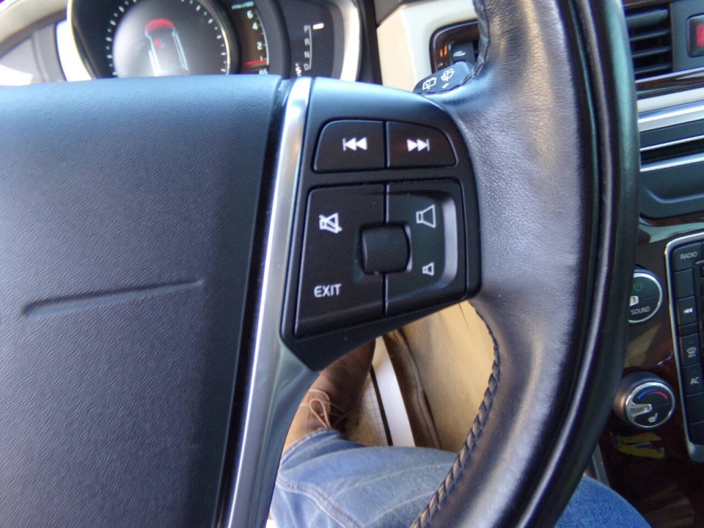 2014 Volvo XC70 Image 69