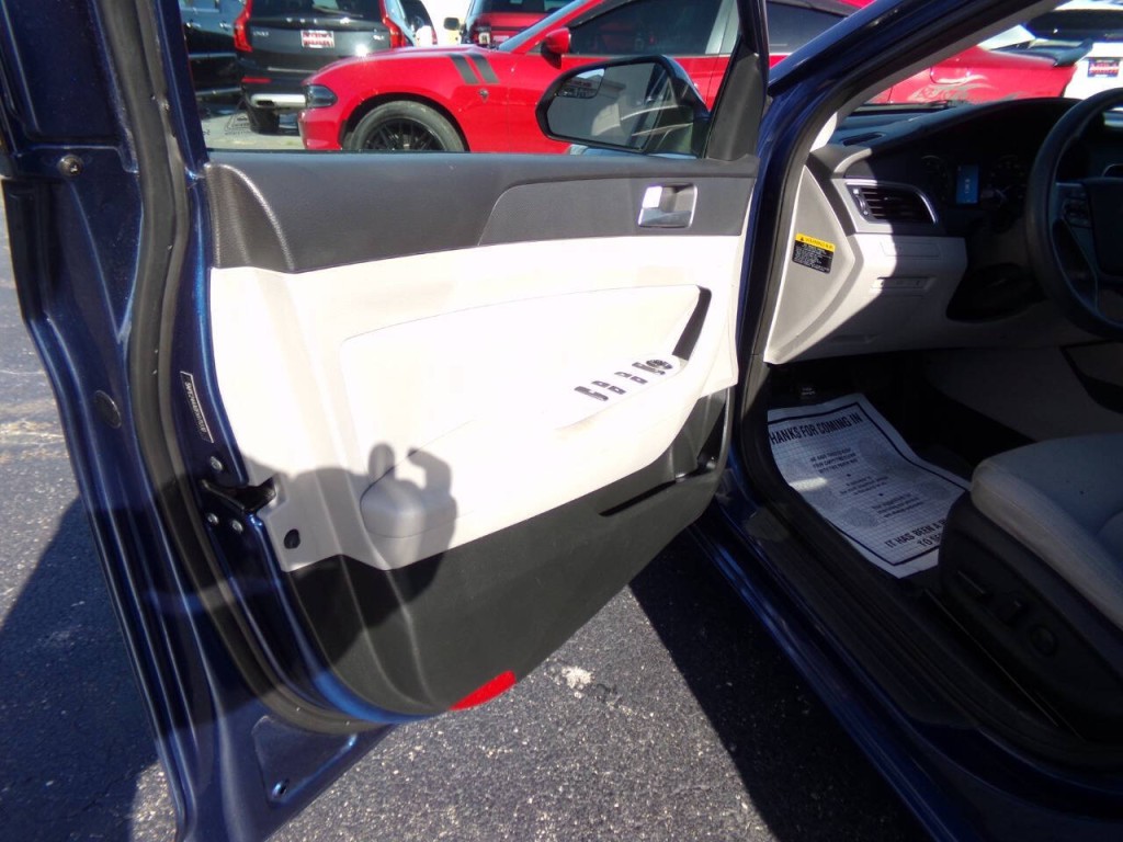 2015 Hyundai Sonata Image 15