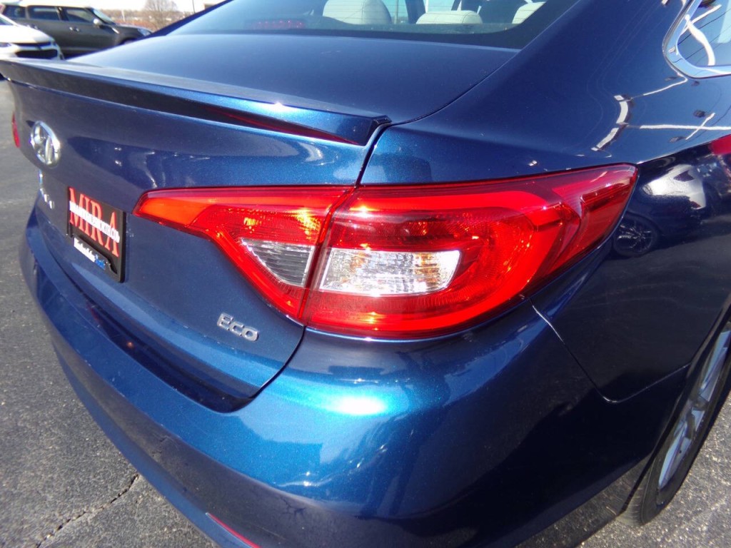 2015 Hyundai Sonata Image 20