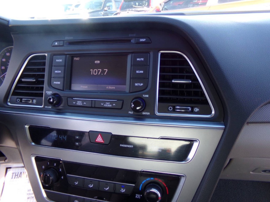 2015 Hyundai Sonata Image 30