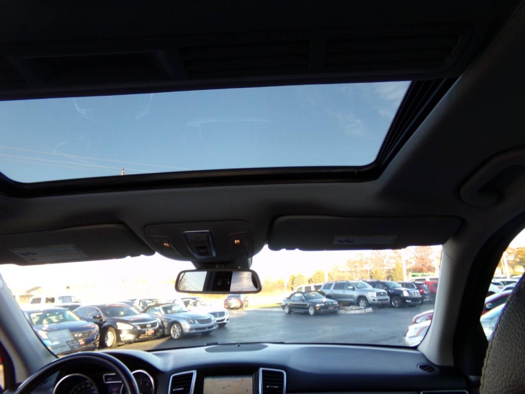 2014 Mercedes-Benz M-Class Image 27