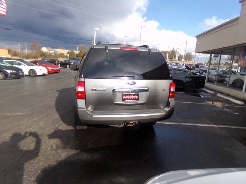 2011 Ford Expedition Image 4