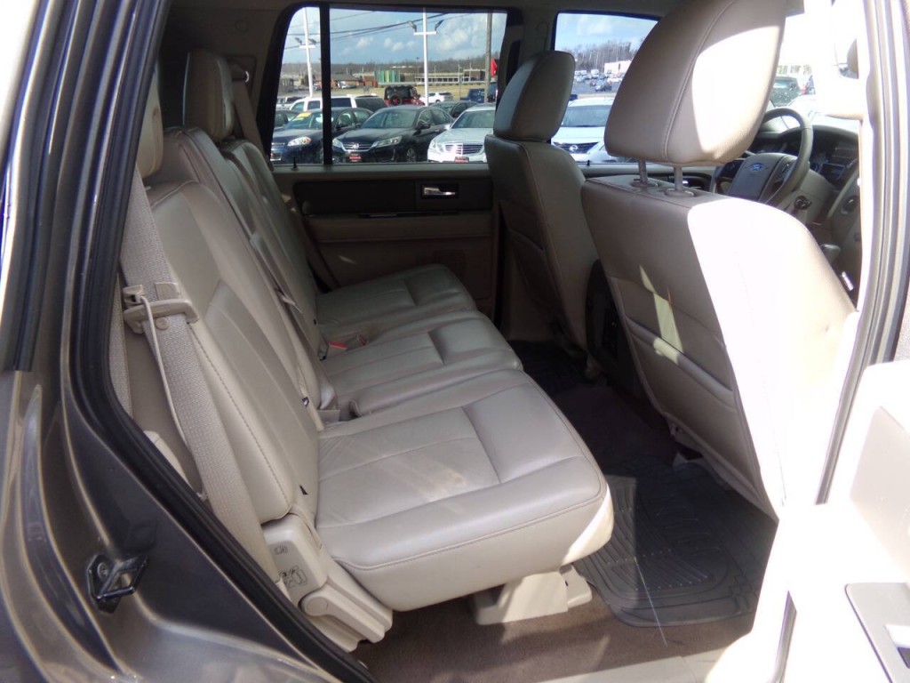 2011 Ford Expedition Image 20