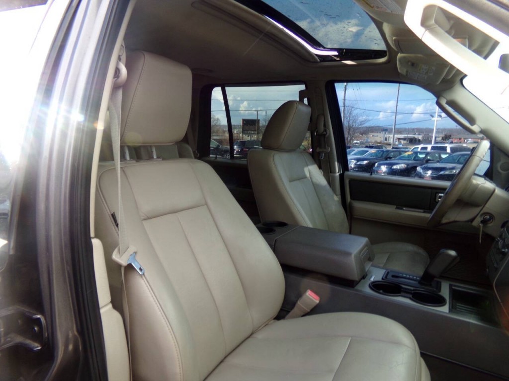2011 Ford Expedition Image 27