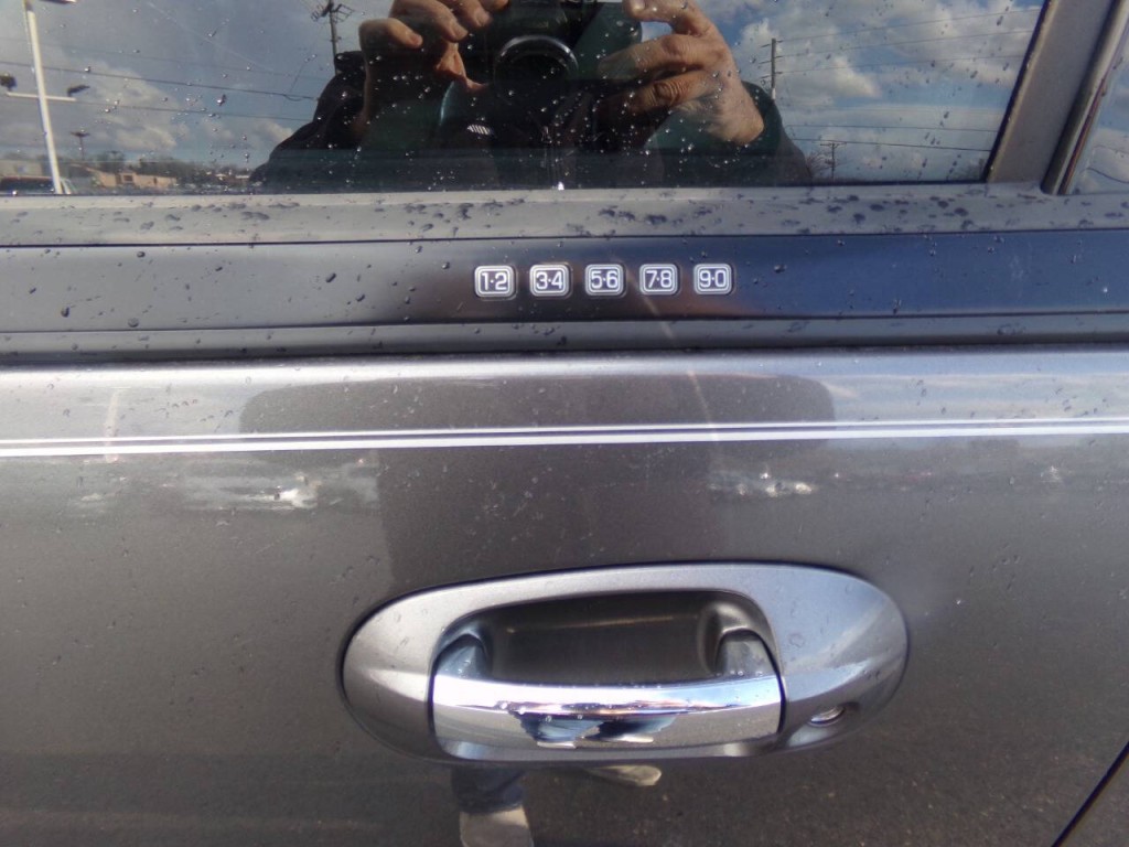 2011 Ford Expedition Image 34