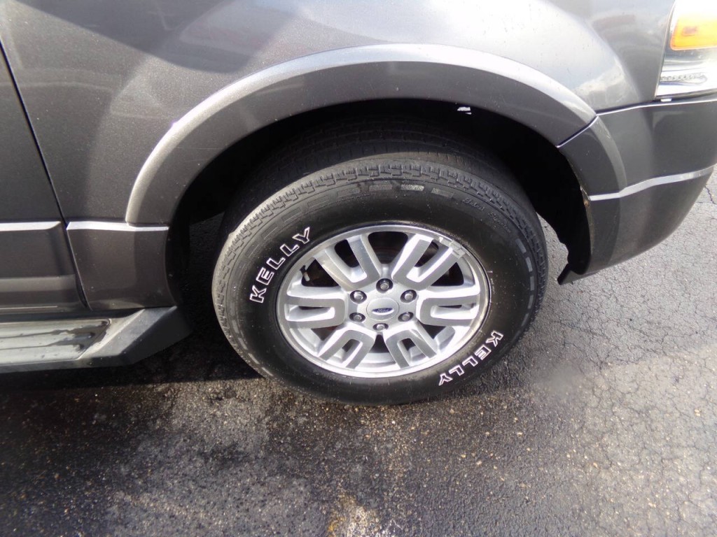 2011 Ford Expedition Image 42