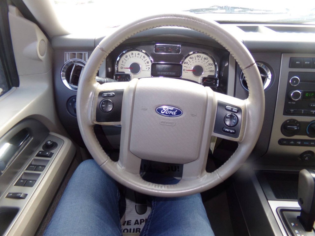 2011 Ford Expedition Image 48