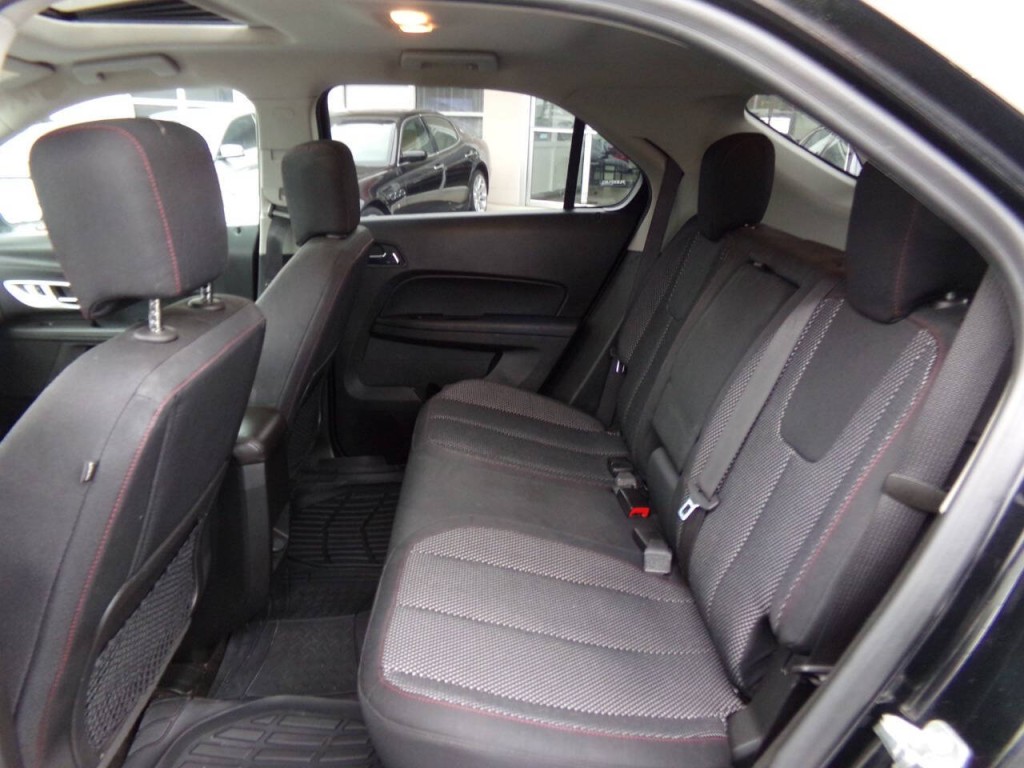 2017 Chevrolet Equinox Image 12