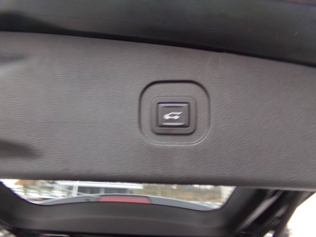 2017 Chevrolet Equinox Image 18