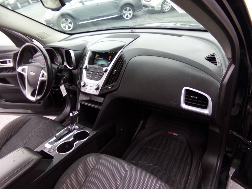 2017 Chevrolet Equinox Image 24