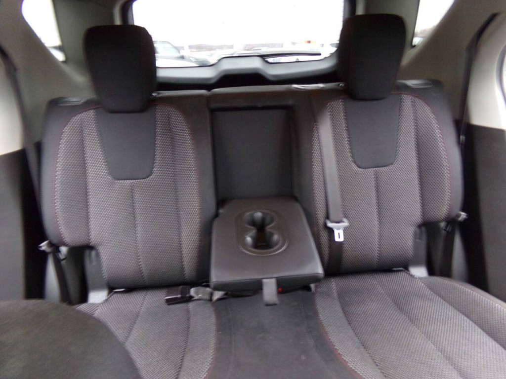 2017 Chevrolet Equinox Image 32