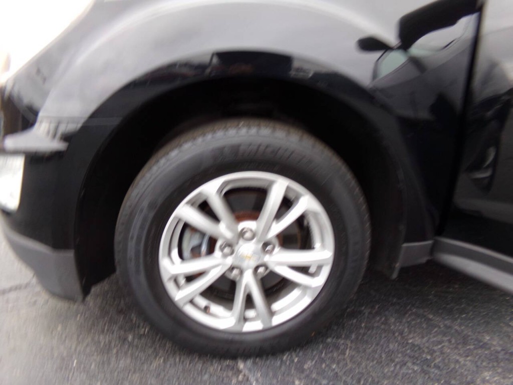 2017 Chevrolet Equinox Image 38