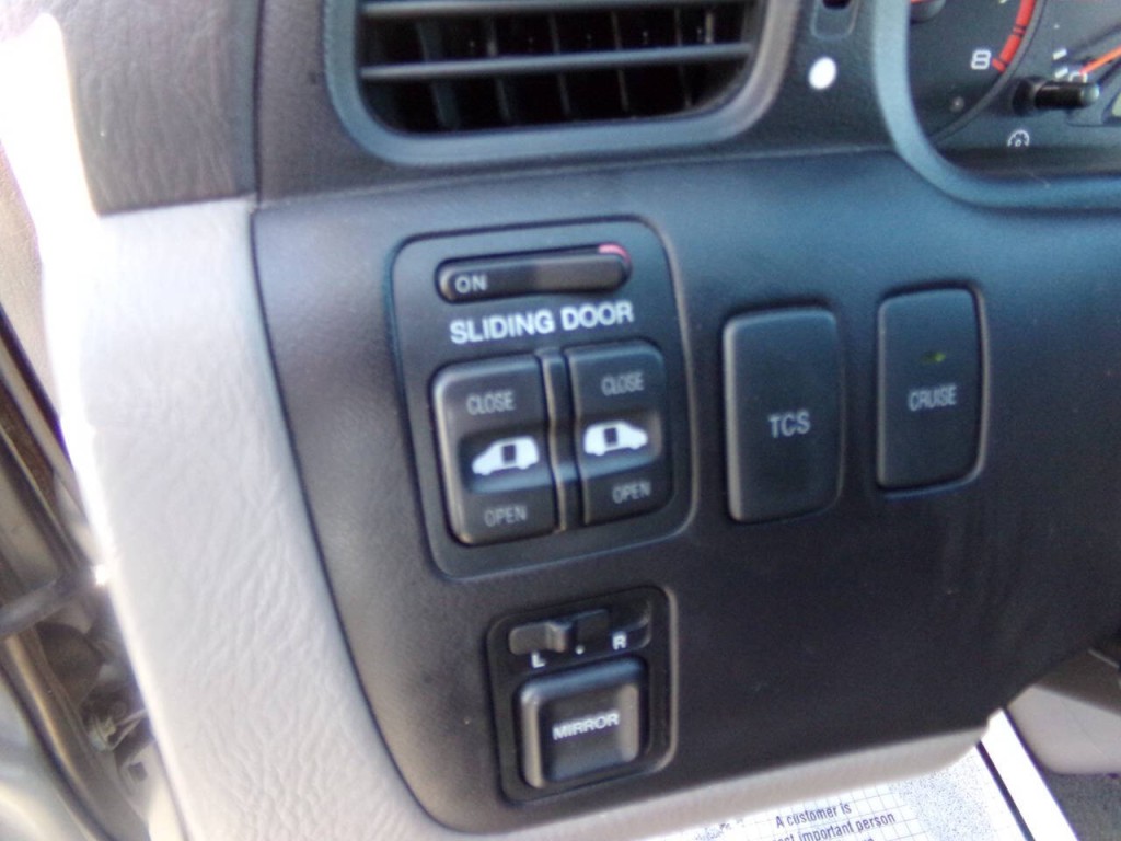 2002 Honda Odyssey Image 10