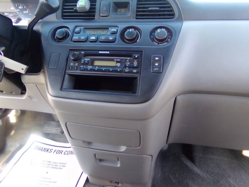 2002 Honda Odyssey Image 31
