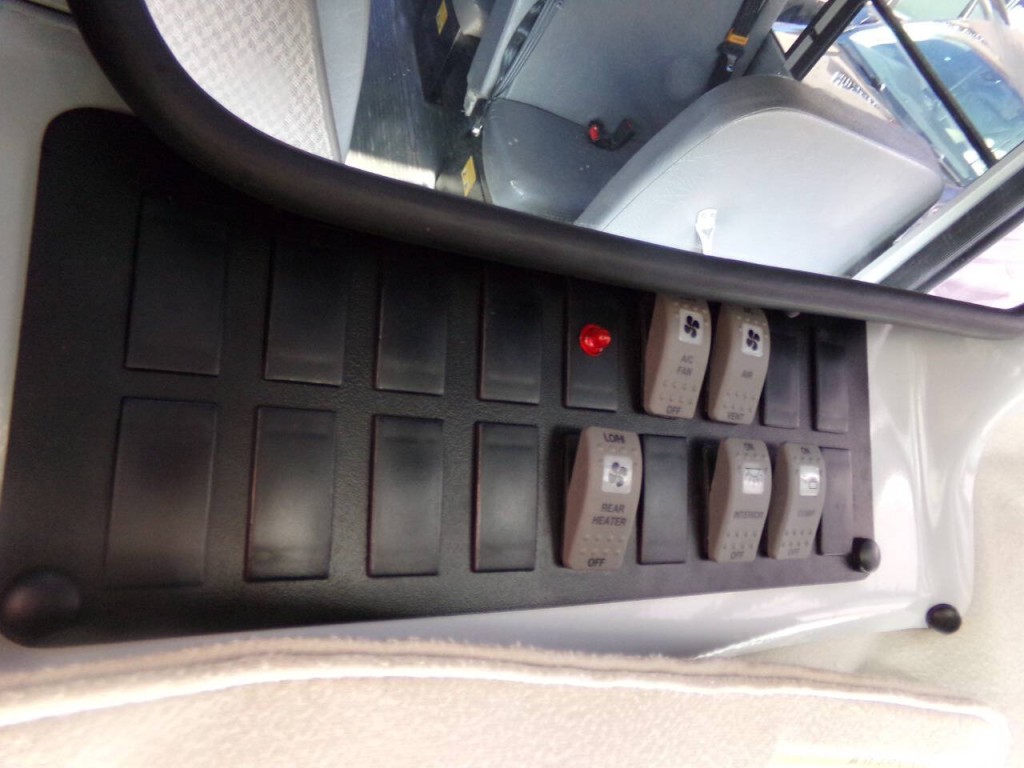 2007 GMC Savana Image 14