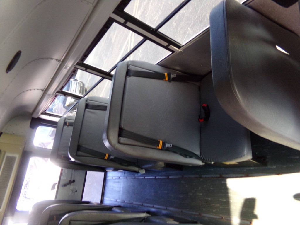 2007 GMC Savana Image 22